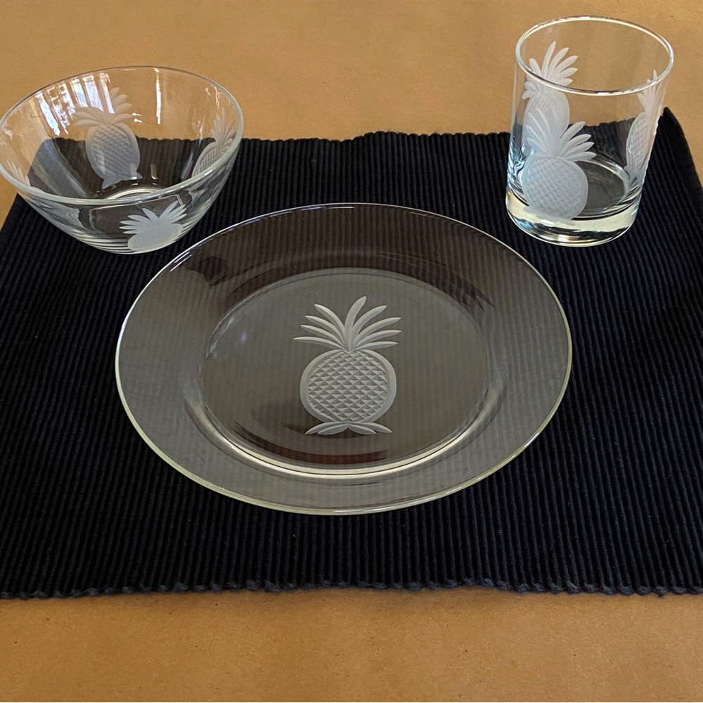 ARC France Etched Glass with Pineapples 12-Pc Dinner Set Plates, Bowls, Tumblers